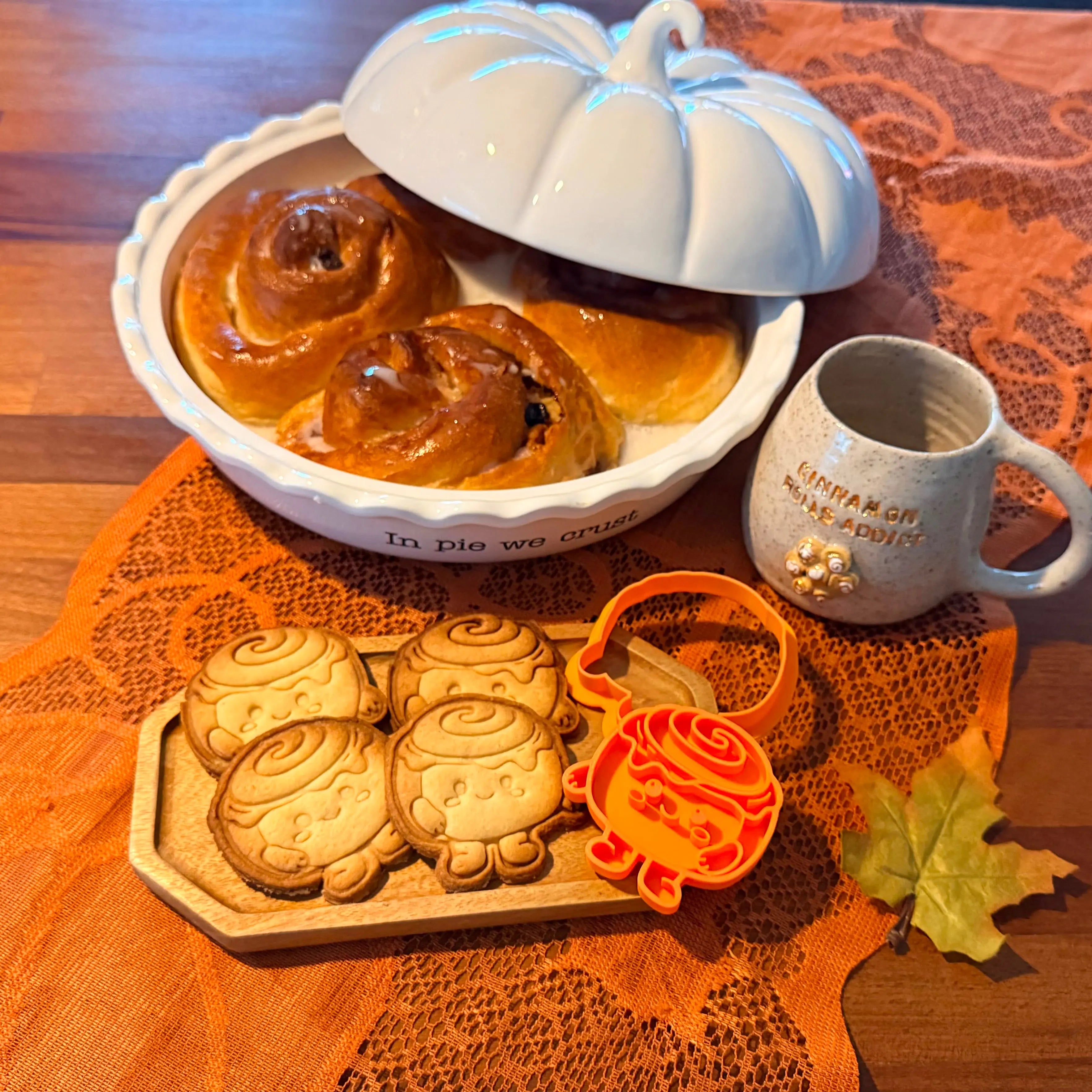 Emporte-pièce Cinna'man imprimé en 3D, motif petit bonhomme cinnamon roll - Filament Fou
