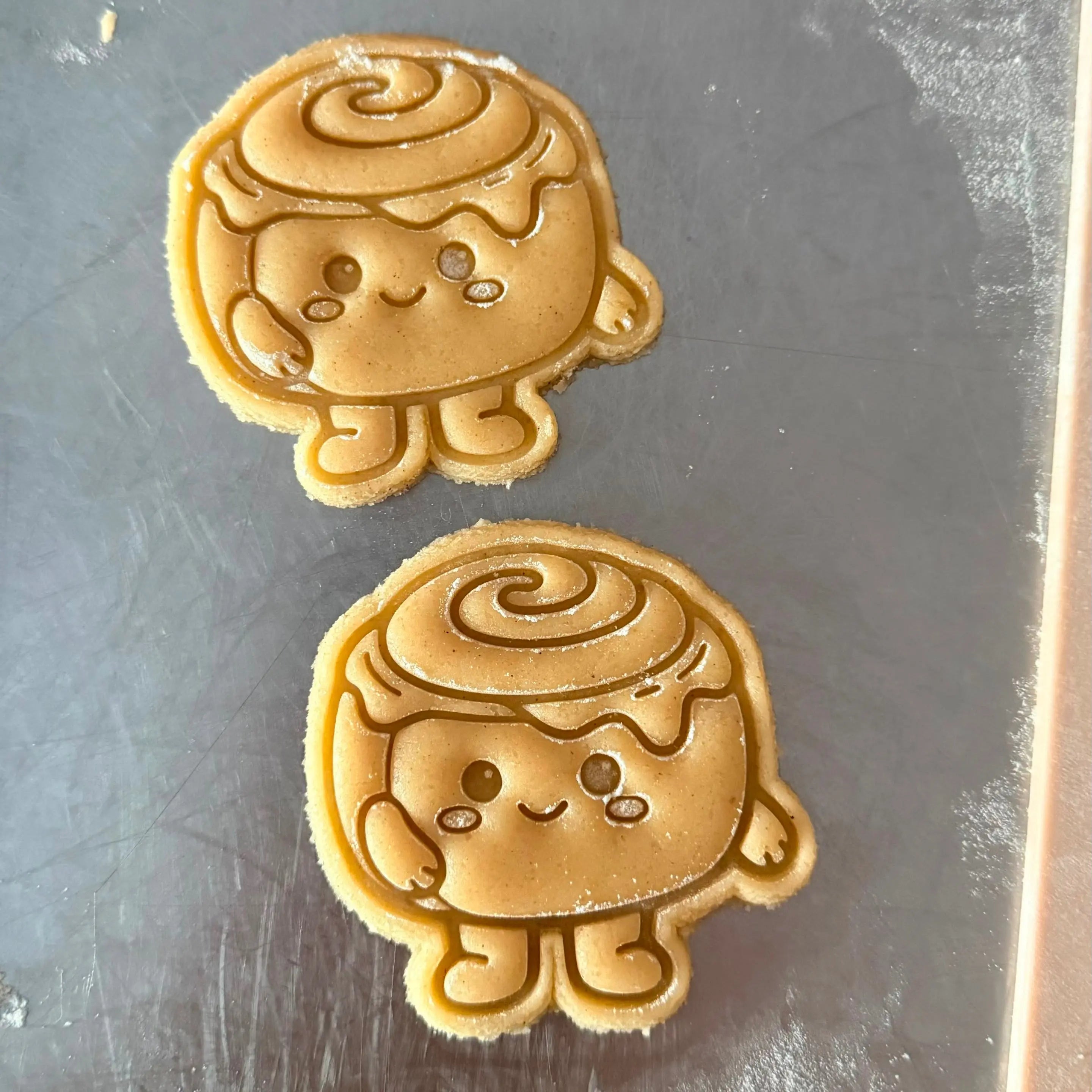 Emporte-pièce Cinna'man imprimé en 3D, biscuit réalisé - Filament Fou