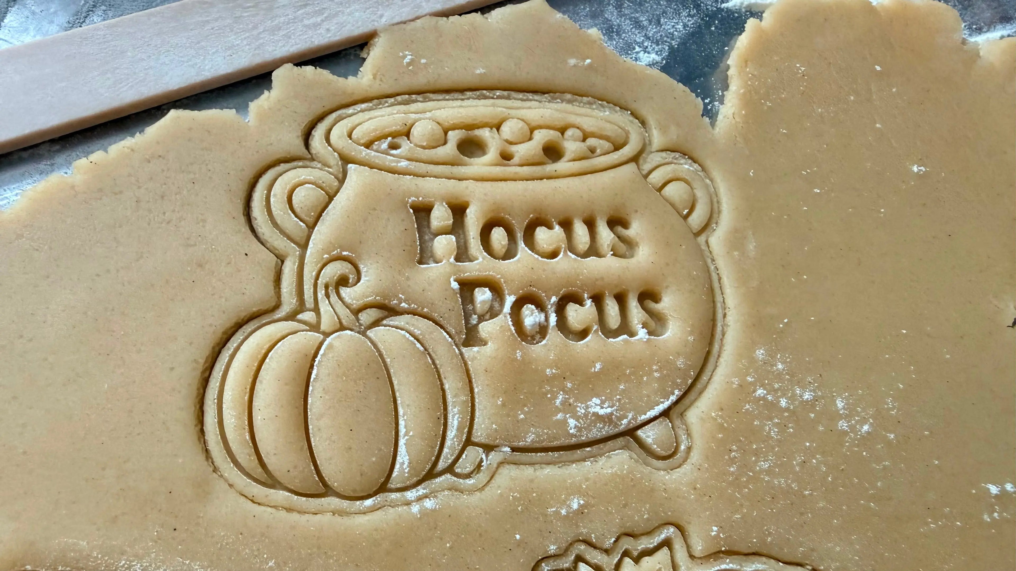 Emporte-pièce chaudron Hocus Pocus, vue de face - Filament Fou